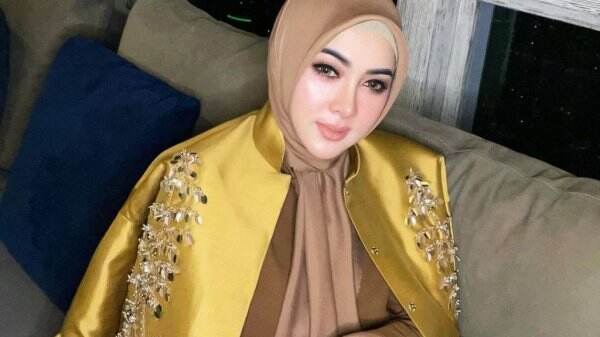 Akui Punya Kalung Berlian, Syahrini Malah Comot Video Orang, Duh Malu Halunya Ketahuan!