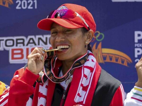 Maria Londa Urung Pensiun, Sapwaturrahman Raih Emas