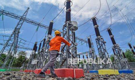 PLN Optimistis Kurangi Emisi Karbon 100 Juta Metrik Ton