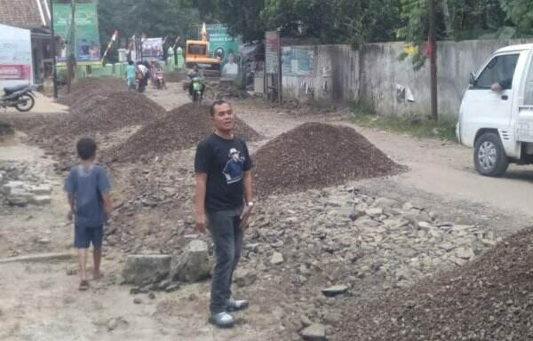 Baru Sebulan Dikerjakan, Kontraktor Proyek Jalan Bama-Pagelaran Langsung di Warning DPRD dan DPUPR