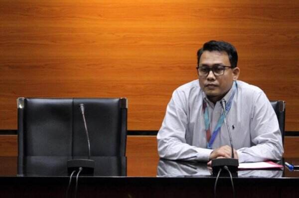 Selidiki Kasus H. Isam KPK Bidik Kakap Nih...