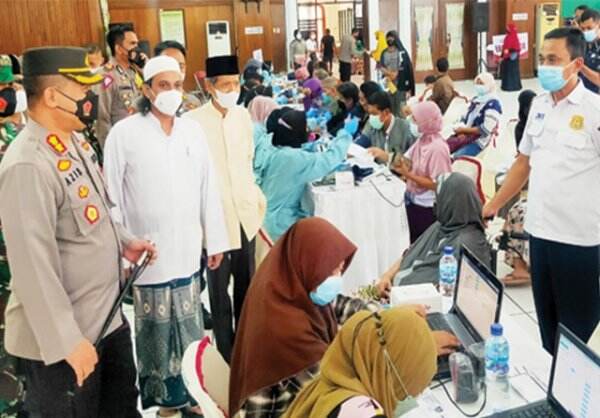 Cakupan Vaksinasi Lansia Rendah, Dinkes Gresik Bakal Door-to-Door