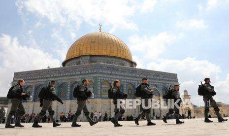 Menteri Israel Minta UEA Latih Imam Palestina soal Moderasi
