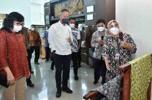 Menperin: SDM Jadi Tantangan Industri Batik