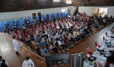 Penurunan Level PPKM Jabar Terganjal Laju Vaksinasi