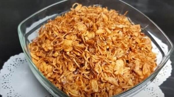 Bikin Makan Jadi Lebih Nikmat, Yuk Coba Resep Bawang Goreng yang Renyahnya Tahan Lama, Gampang Kok!