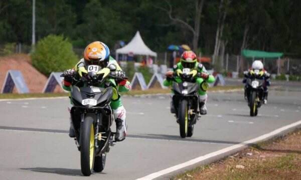 Pembalap DKI AM Fadly Alami Kecelakaan di Road Race PON Papua