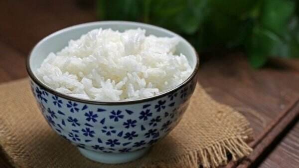 Ternyata 5 Makanan Ini Bahaya Dimakan Bareng Nasi, Penyebabnya Bisa...