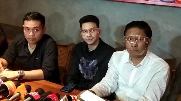 Keluarkan Foto Diamuk Dhena Devanka, Pengacara Bantah Ijonk Panik