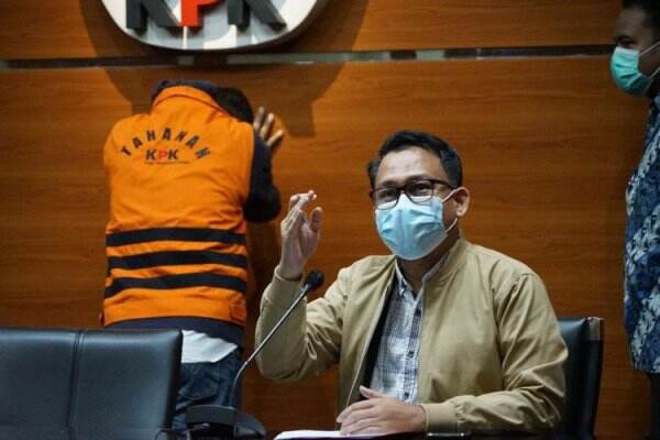 RESMI! KPK Perpanjang Masa Tahanan Tiga Tersangka OTT Amuntai