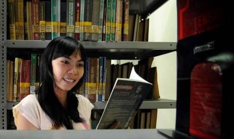 Literasi Indonesia Ketinggalan Kereta