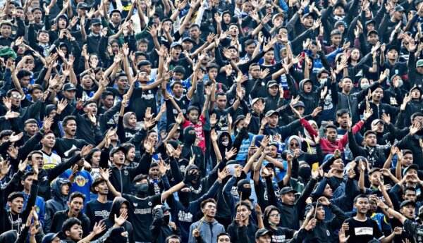 Hasil Imbang Terus, Bobotoh Persib Ngeggas: Robert Rene Out!