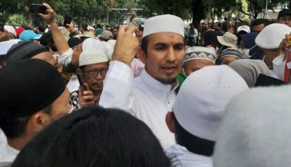 Bebas, Eks Ketum FPI Mohon Doa: Habib Rizieq Masih Ditahan...