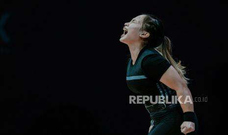 In Picture: Lifter putri Jambi Juliana Klarisa Kelas 55 Kg