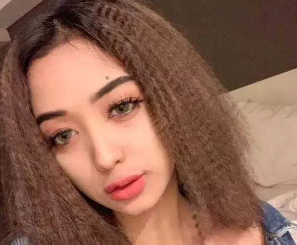 Potret Kece Pramugari Olivia Thalib, Netizen: Cantik Amat Kayak Barbie Hidup