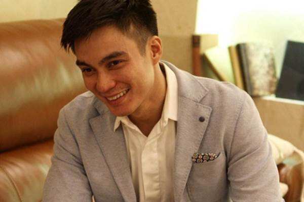 Viral Video Baim Wong Tegur Kakek yang Hendak Tawarkan Dagangan, Warganet Geram