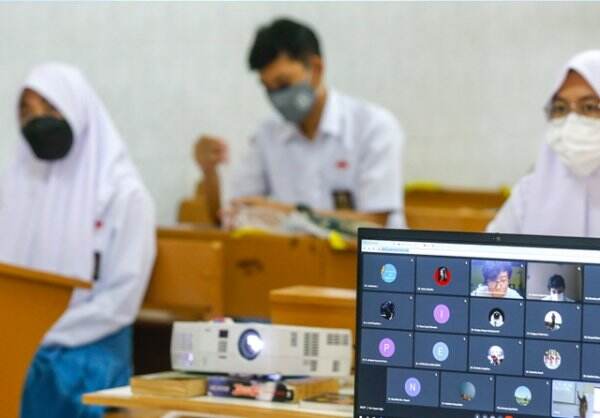 Anggaran Beasiswa SMA di Surabaya Bisa Bertambah