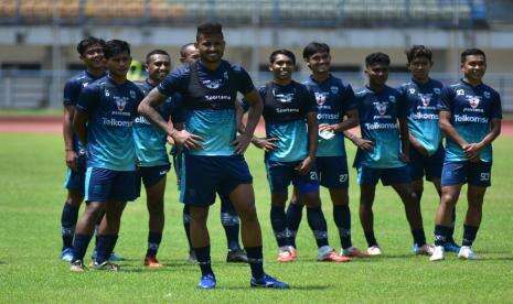 Persib Siapkan 24 Pemain ke Yogyakarta