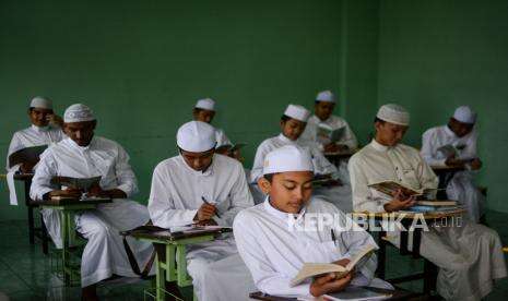 Habib Ja`far: DNA Santri Adalah Toleransi