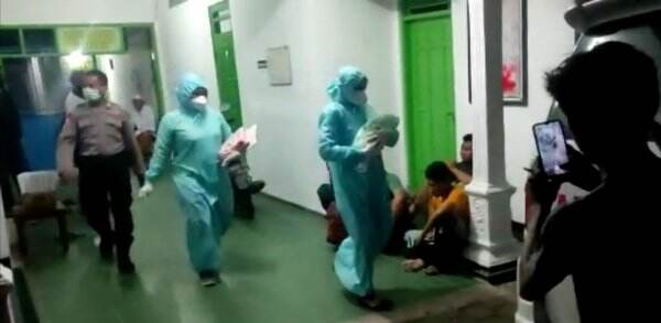 Tinggalkan Bayi Prematur Bersama Surat di Depan Panti Asuhan