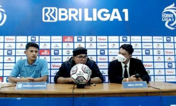 Liga 1: Akui Persela Diuntungkan Wasit, Iwan Sebut Perlu Ada Evaluasi