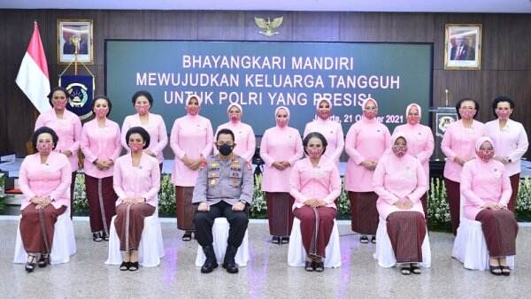 Peringati HKGB ke-69, Kapolri: Di Balik Organisasi Polri yang Kuat, Ada Bhayangkari