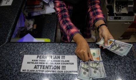 Dolar AS Melemah Setelah Pengumuman The Fed