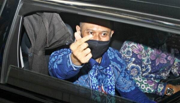 Netizen Tuding AHY Berwisata Saat SBY Sakit, Herzaky Demokrat Bongkar Faktanya