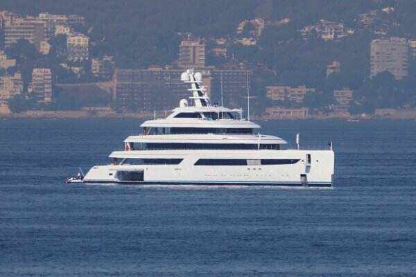 Para Miliarder Beramai-ramai Borong Superyacht saat Pandemi, Bikin Iri Kaum Miskin
