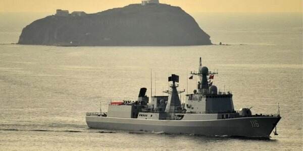 China Diam-diam Bangun Tiruan Kapal Induk AS, Mampu Tenggelamkan Diri Sendiri