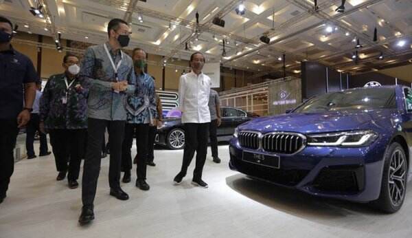 Ungkap Kunci Pemulihan Ekonomi di 2022, Jokowi: Hanya Satu Kendalikan Covid-19