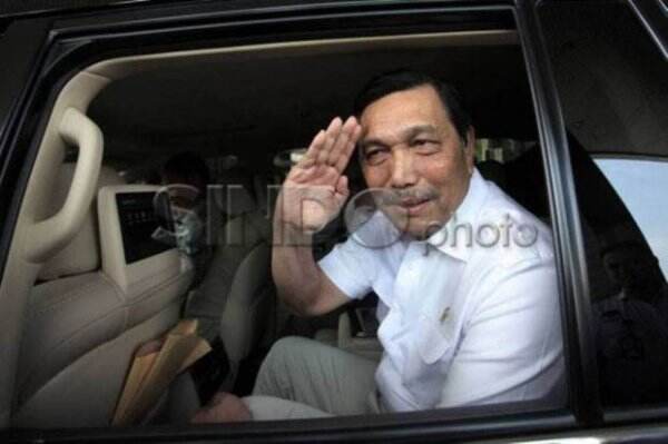Ada Varian Omicron, Luhut: Masyarakat Tak Perlu Panik