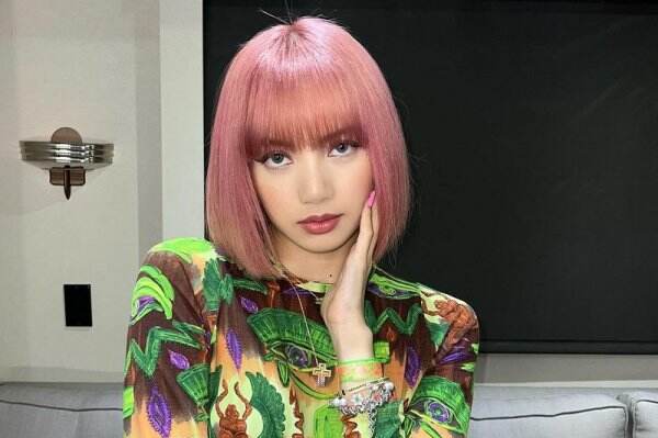 Lisa BLACKPINK Sembuh dari COVID-19