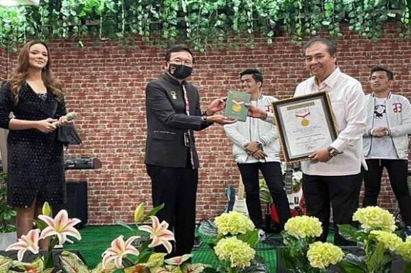 Gelar Lomba Cipta Lagu Batak, Anggota Komisi V DPR Sukur Nababan Sabet Rekor MURI