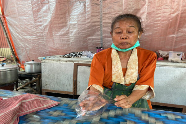 Pasca Viral Tengkleng Ngepruk, Bu Harsi Ubah Sistem Jualan