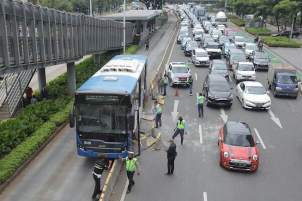 Polisi Sebut Status Hukum Supir Bus TransJakarta yang Tabrak Pejalan Kaki di Jakarta Selatan