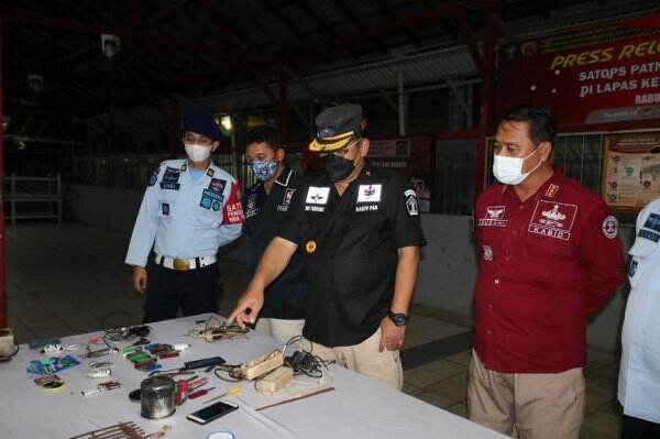 Satops Panal Razia Lapas Banjarmasin, Beragam Barang Selundupan Ditemukan