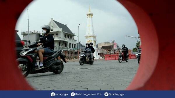 Kegiatan Masyarakat Tetap Dibatasi