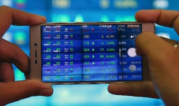 IHSG Sesi I Ditutup Naik 7 Poin ke Level 6.611