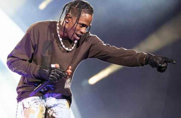 Imbas Tragedi Astroworld, Travis Scott Dicoret Dari Coachella Valley ...