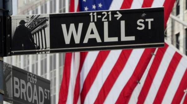 Wall Street Nyungsep, Imbas Investor Lepas Saham Teknologi