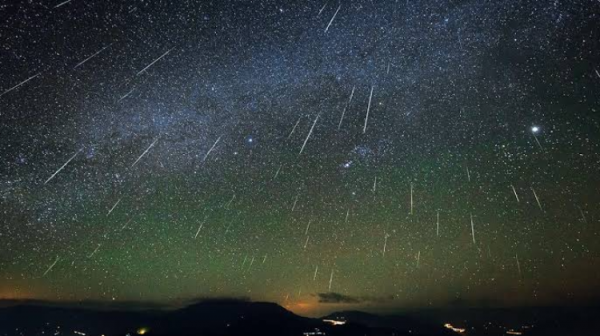 Mau Lihat Puncak Hujan Meteor di Indonesia, Ini Lokasinya