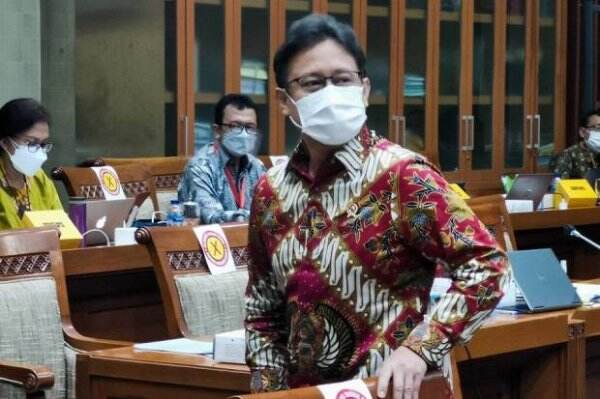 Deteksi Omicron, Menkes Upayakan Produksi Reagen PCR SGTF dalam Negeri