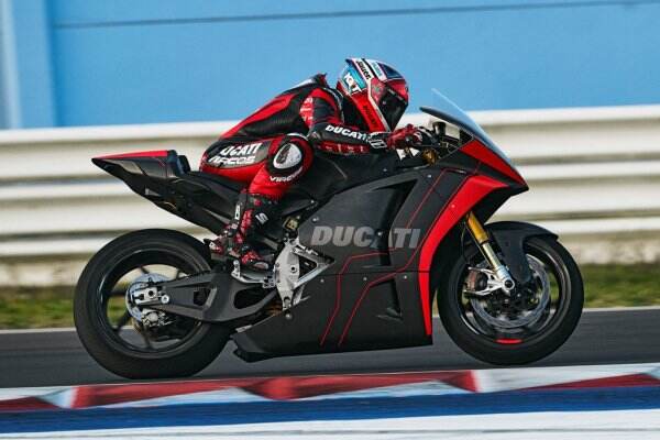 Motor Listrik Ducati MotoE Sudah Diuji di Misano, Ini Kata Pembalapnya