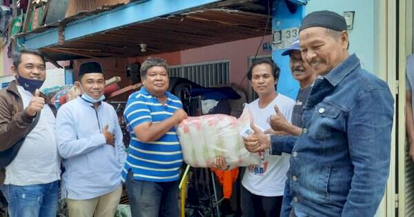 Yayasan Anak Rakyat Indonesia Bantu Korban Angin Puting Beliung di Kelurahan Layang