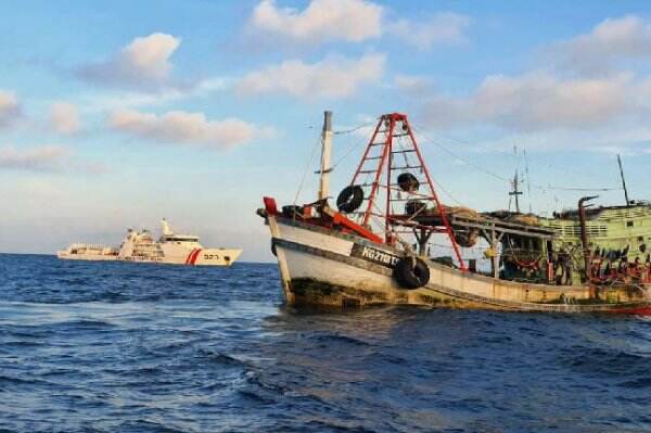 Berhasil Kabur, Bakamla Hanya Amankan 1 Kapal Vietnam Pencuri Ikan