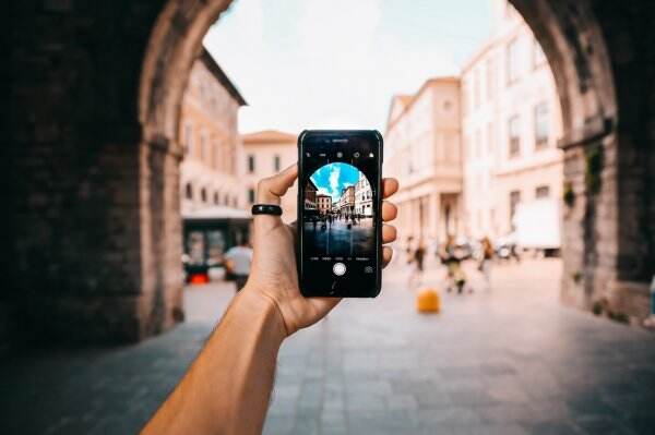 Tren Ponsel 2022, Adopsi 5G dengan Fitur Penunjang Metaverse