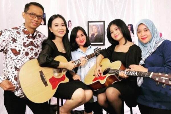 Mayang: Daddy Doddy Sudrajat Orangnya Tegas, Kuat dan Penyayang