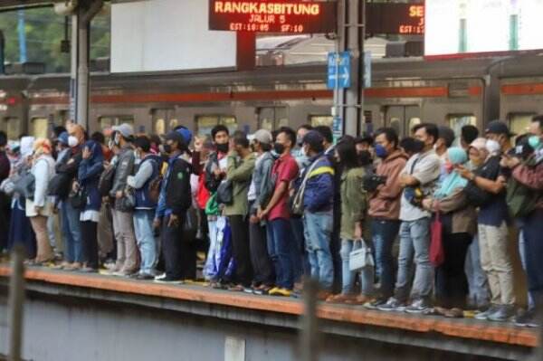 Tarif KRL Naik Jadi Rp5.000 Mulai April, Ini Tanggapan Penumpang