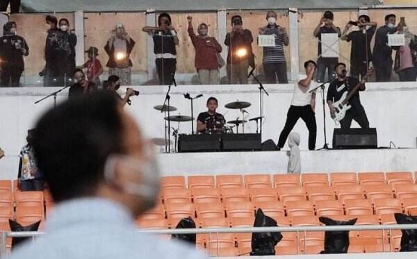 Anies Undang Nidji Cek Sound di JIS, Netizen: Giring Menangis Lihat Ini